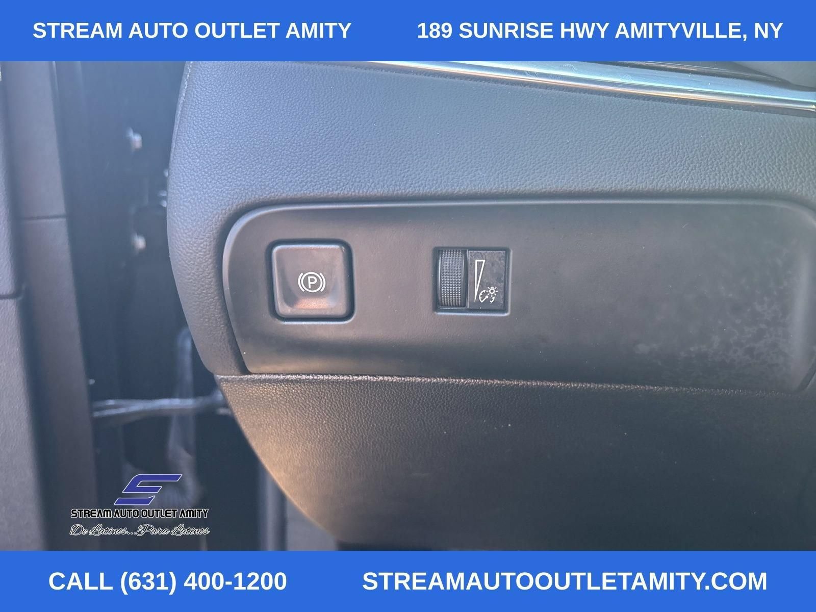 Used 2024 Buick Enclave Essence w/ Experience Buick Package AWD/4WD image 30