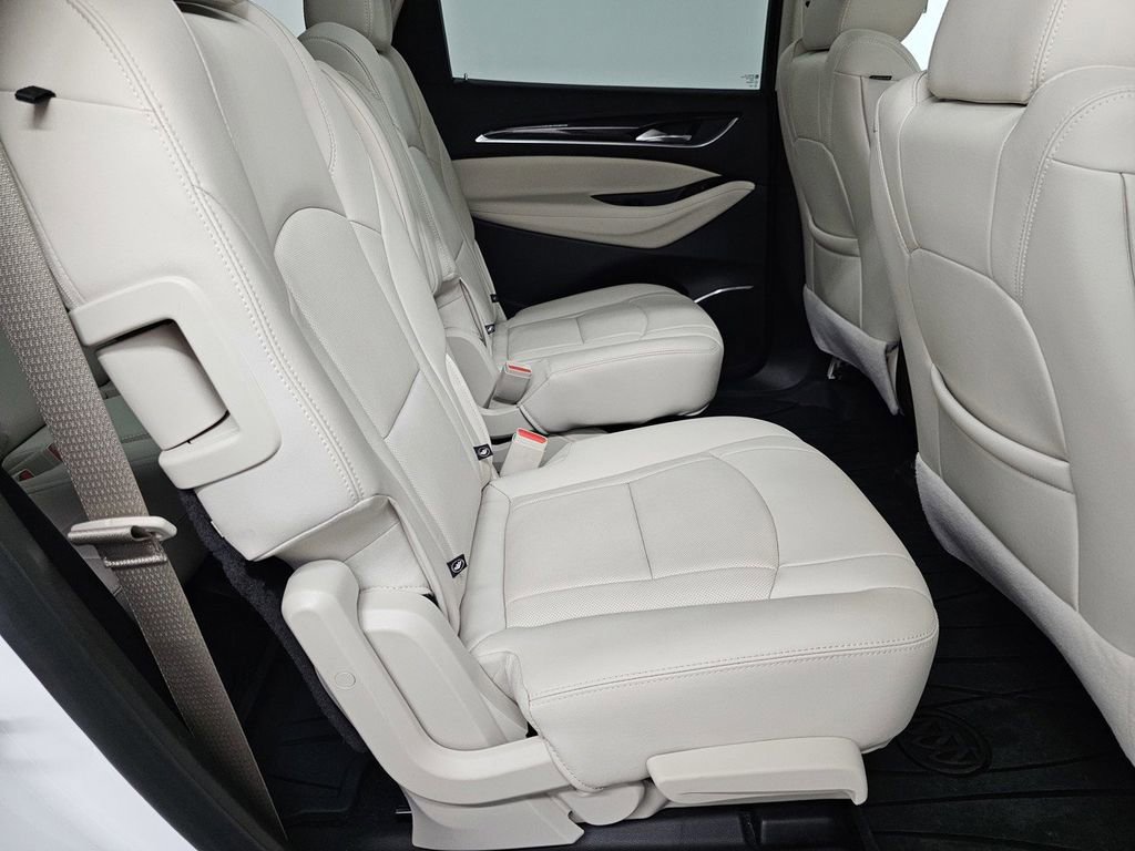 Used 2022 Buick Enclave Premium w/ Experience Buick Package image 24