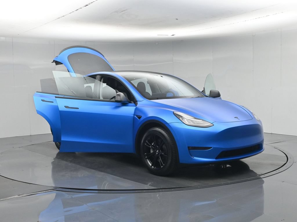 Used 2022 Tesla Model Y Long Range AWD/4WD image 31