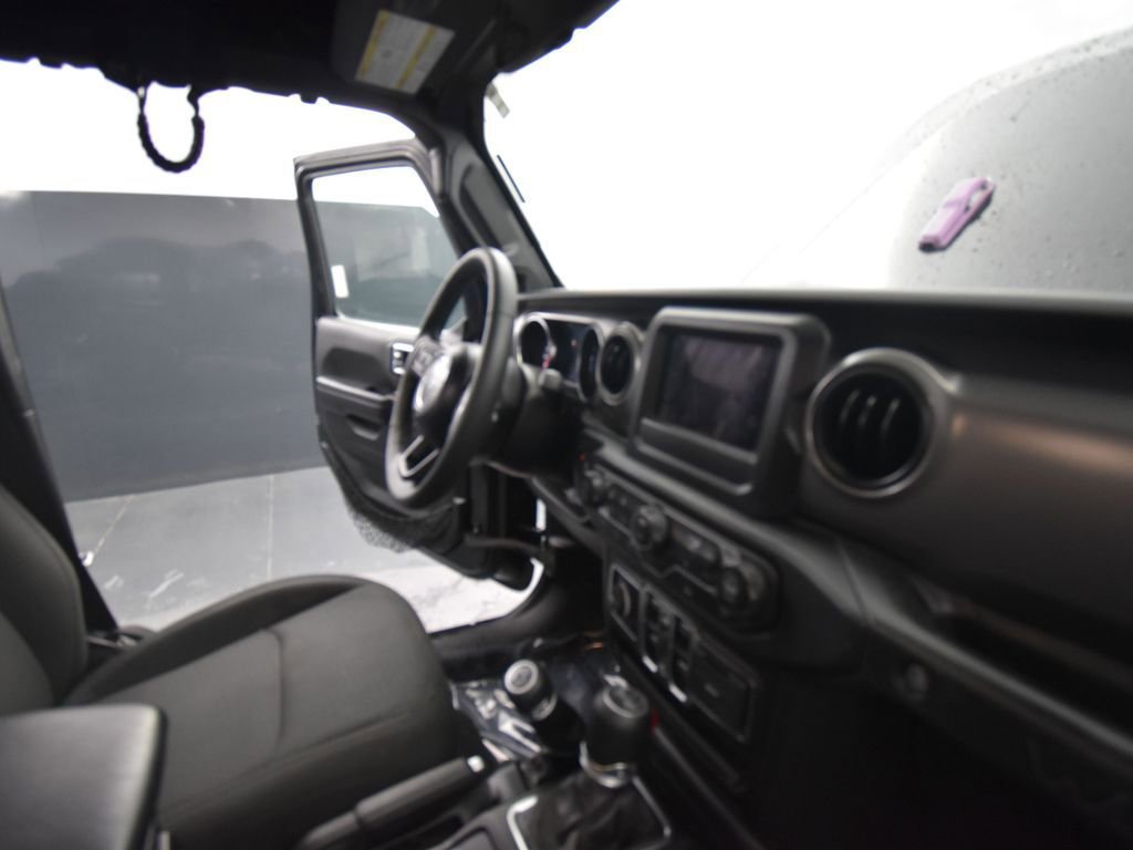Used 2022 Jeep Wrangler Unlimited Sport image 16