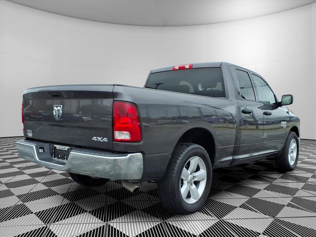 Used 2024 RAM 1500 Classic SLT AWD/4WD image 28