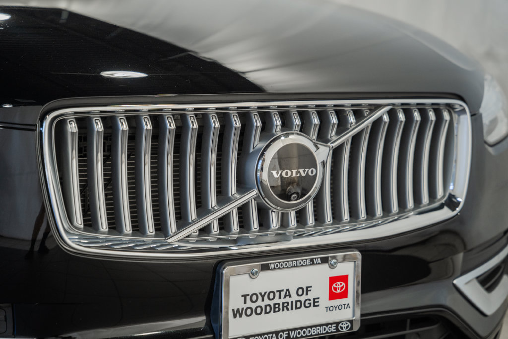 Used 2024 Volvo XC90 B6 Plus AWD/4WD image 11