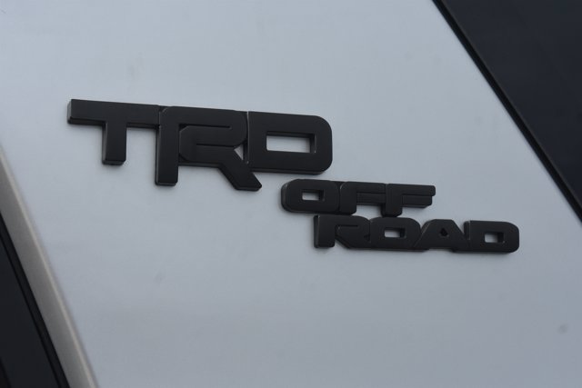 Used 2021 Toyota 4Runner TRD Off-Road Premium AWD/4WD image 10