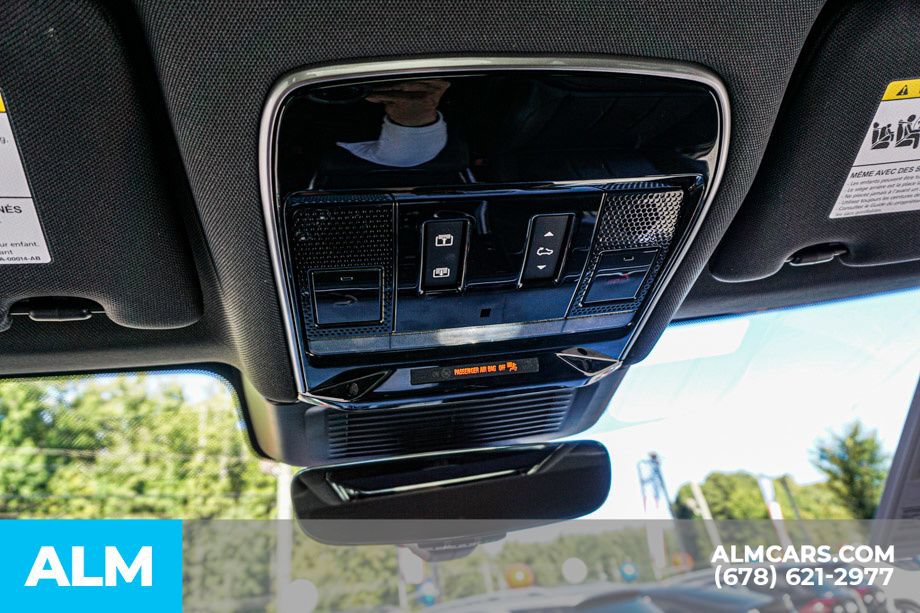 Used 2023 Land Rover Range Rover Sport SE AWD/4WD image 32