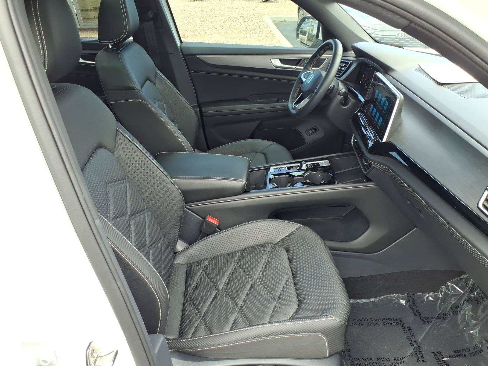 Certified 2024 Volkswagen Atlas Cross Sport SE w/ Panoramic Sunroof Package FWD image 11