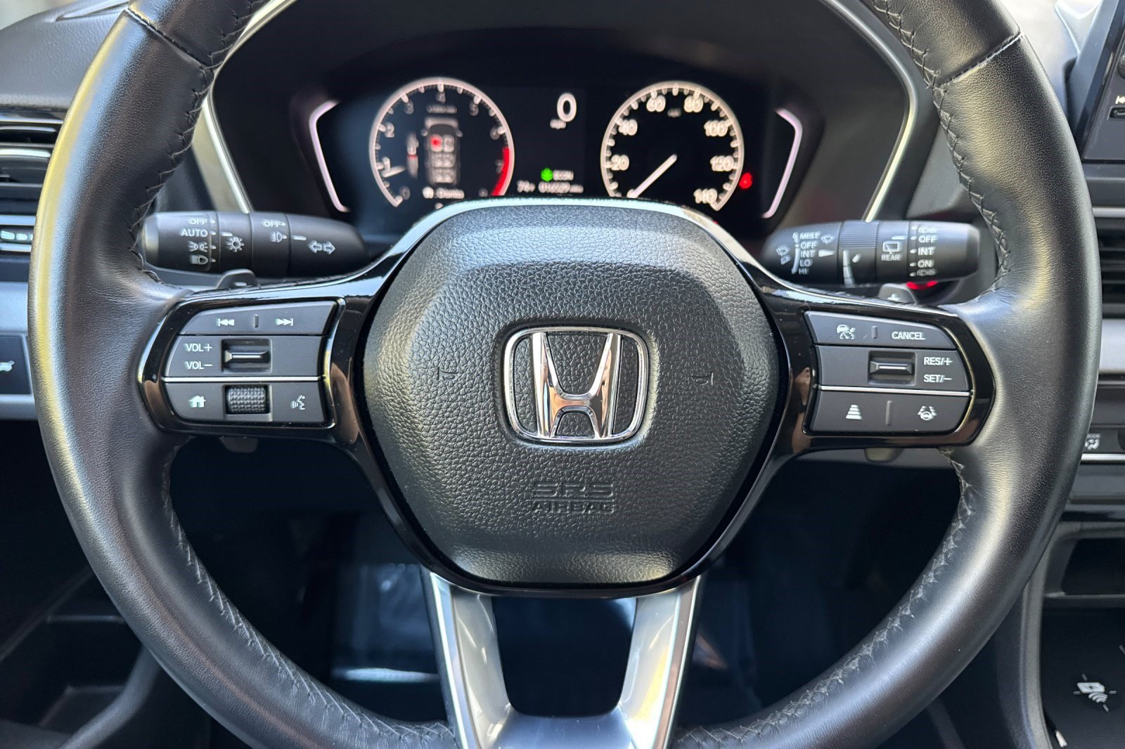 Used 2025 Honda Pilot EX-L image 11