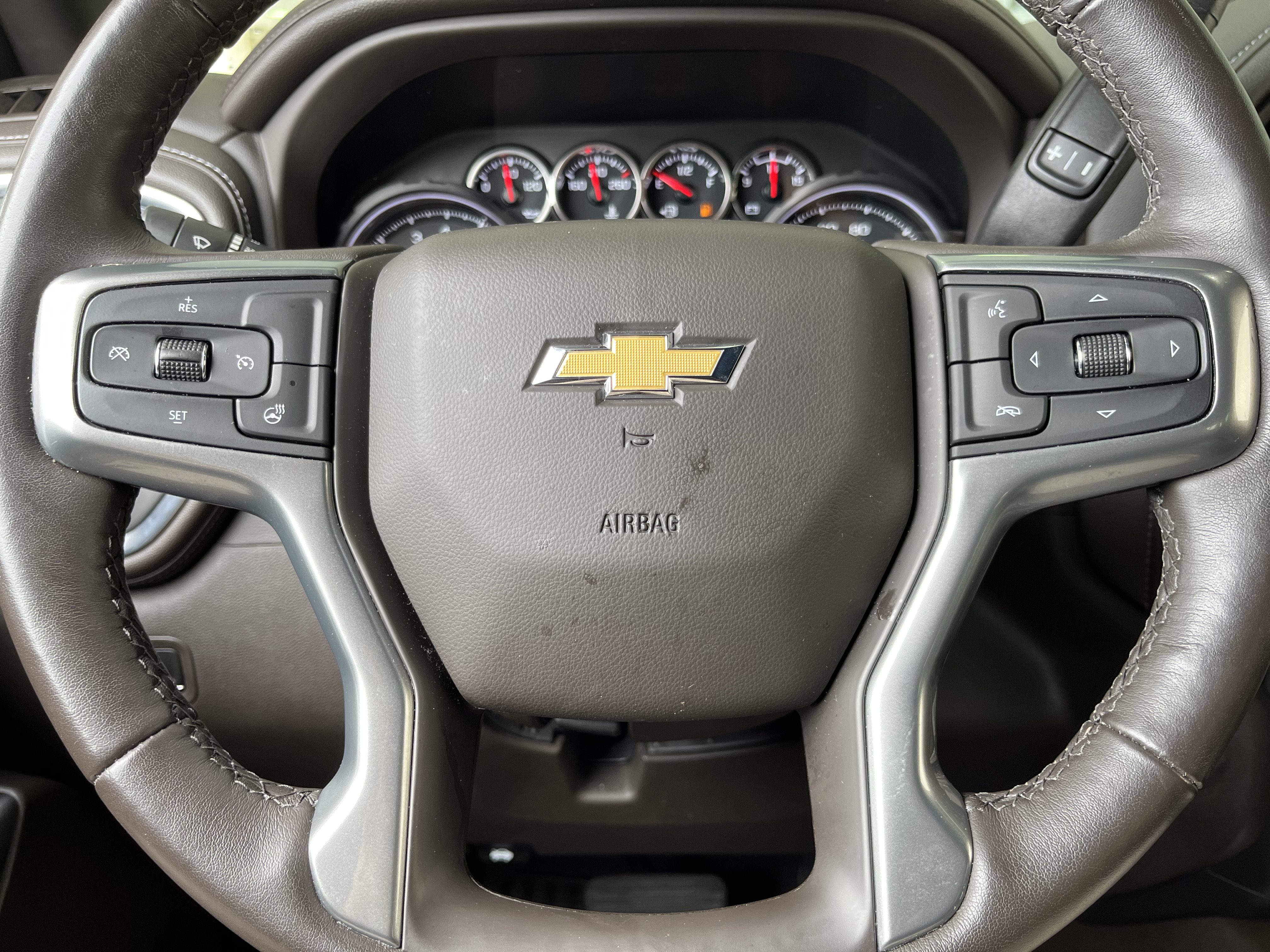 Used 2022 Chevrolet Silverado 1500 LTZ RWD image 22