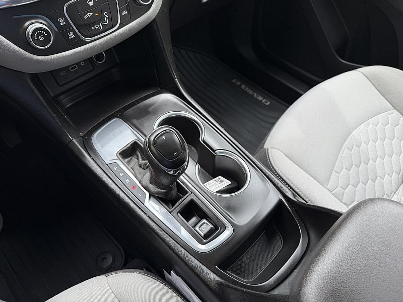 Used 2020 Chevrolet Equinox LS w/ LS Convenience Package FWD image 24