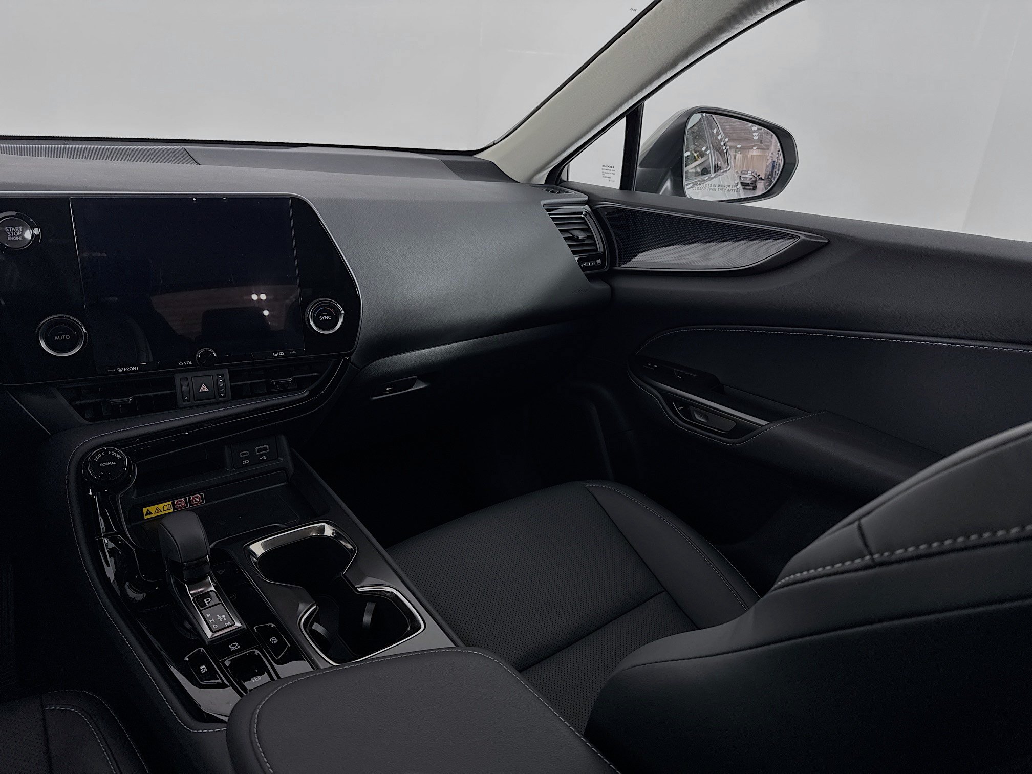 Used 2025 Lexus NX 250 FWD w/ Cold Area Package image 24