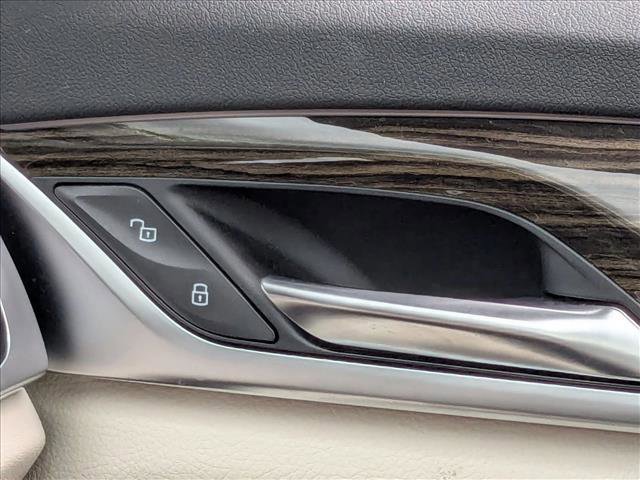 Used 2019 BMW 530i w/ Convenience Package RWD image 8