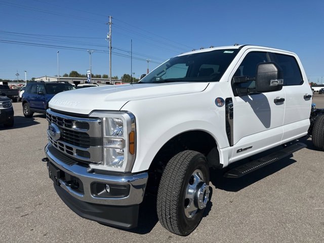 New 2026 Ford F350 XL w/ XL Chrome Package image 28