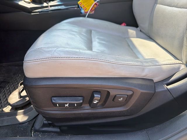 Used 2014 Lexus ES 350 w/ Luxury Package image 9