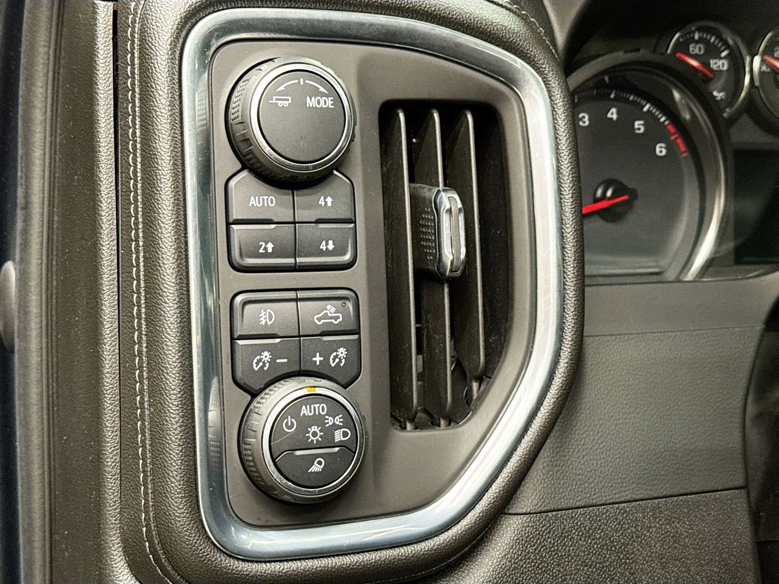Used 2021 Chevrolet Silverado 1500 RST w/ All Star Edition Plus AWD/4WD image 13
