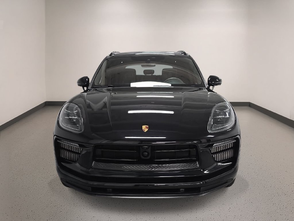 Certified 2024 Porsche Macan S AWD/4WD image 9