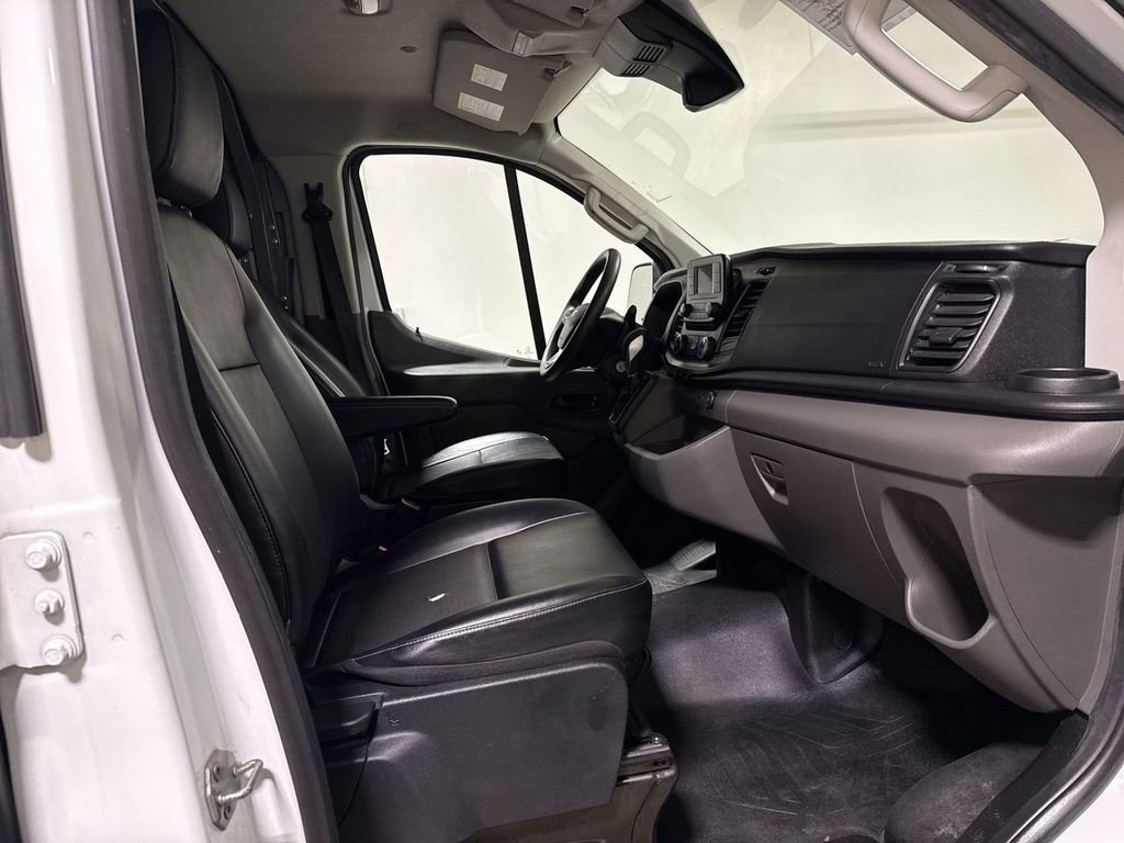 Used 2020 Ford Transit 150 Low Roof RWD image 21