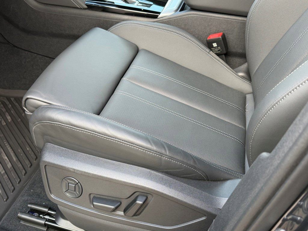 New 2025 Audi Q5 2.0T Premium Plus image 18