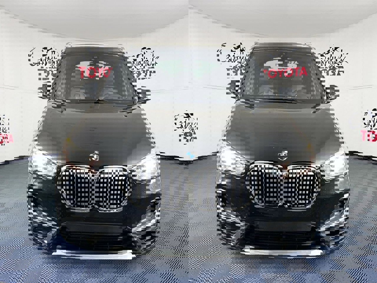 Used 2020 BMW X1 xDrive28i w/ Convenience Package image 3