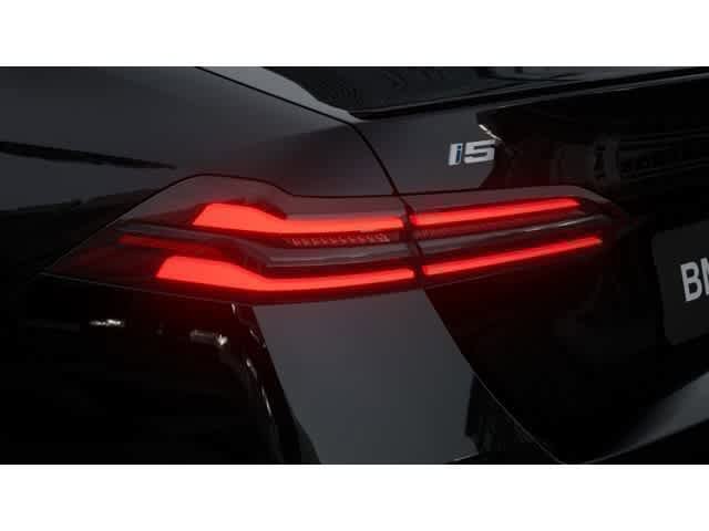 New 2026 BMW i5 eDrive40 w/ M Sport Package RWD image 8