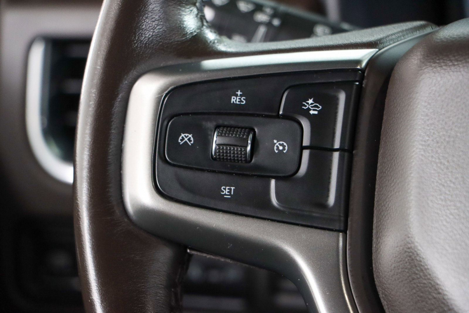 Used 2022 Chevrolet Tahoe LT image 14