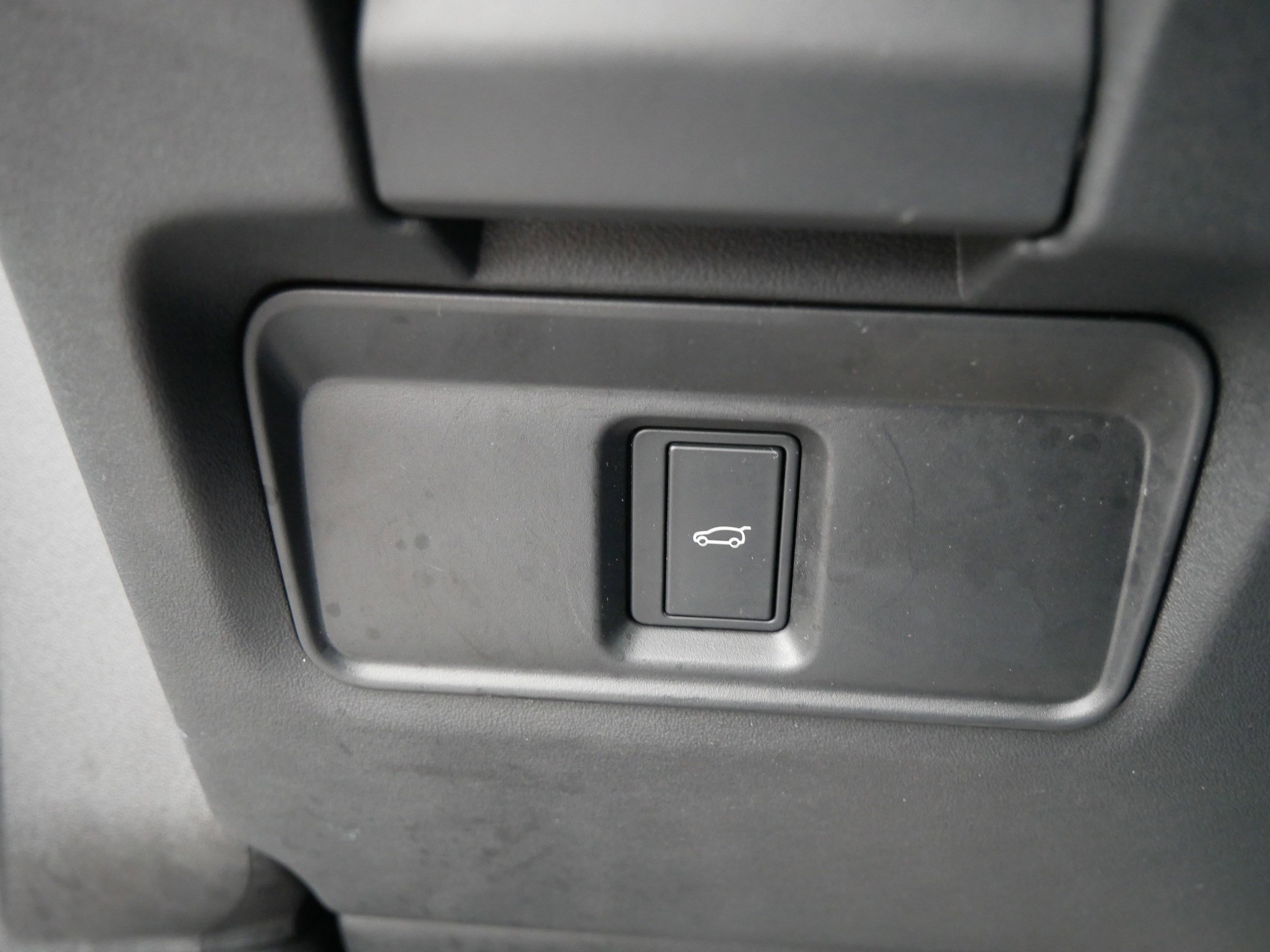 Used 2024 Land Rover Discovery Sport Dynamic SE image 26