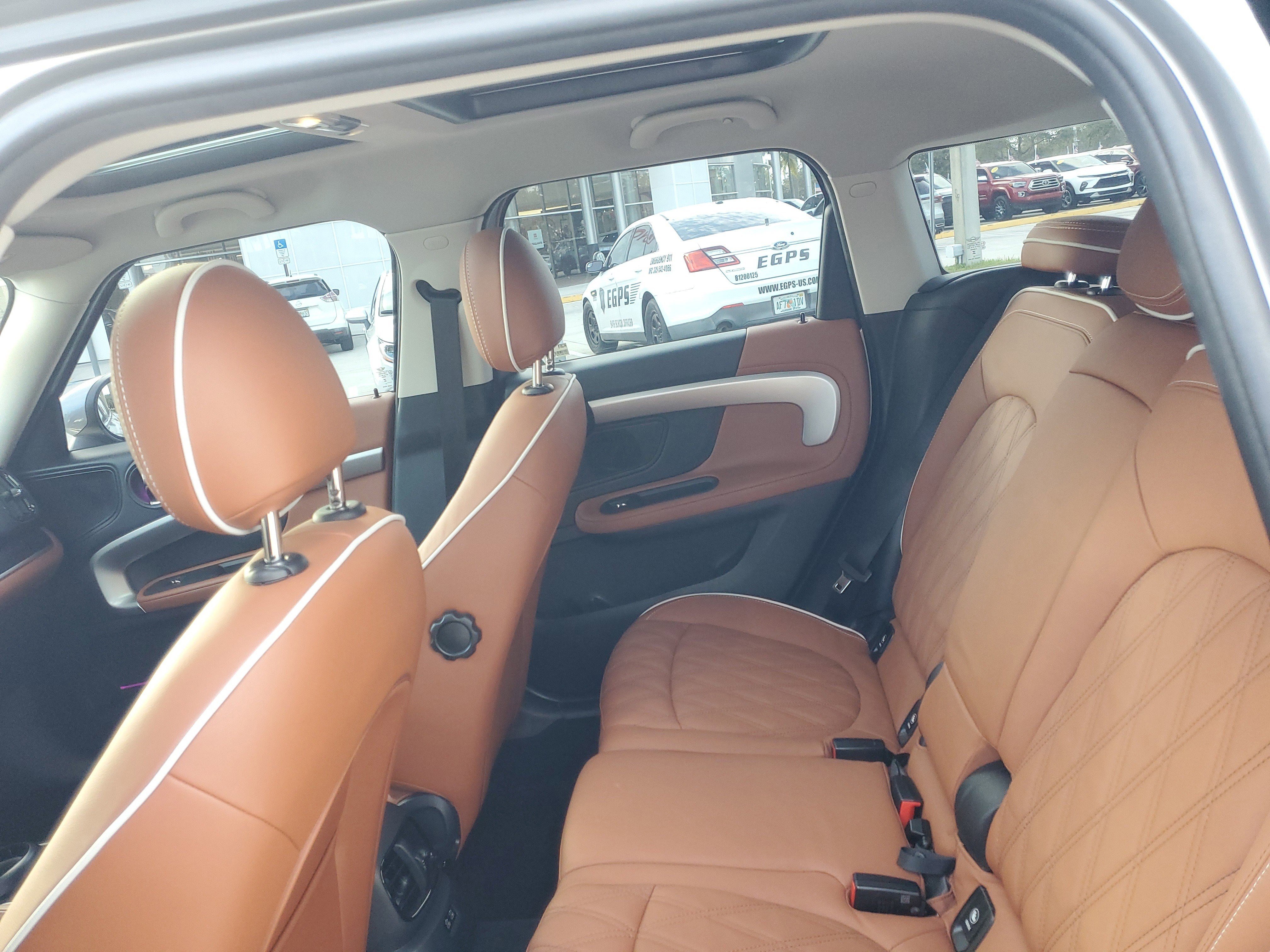 Used 2023 MINI Cooper Countryman S w/ Signature Upholstery Package image 12