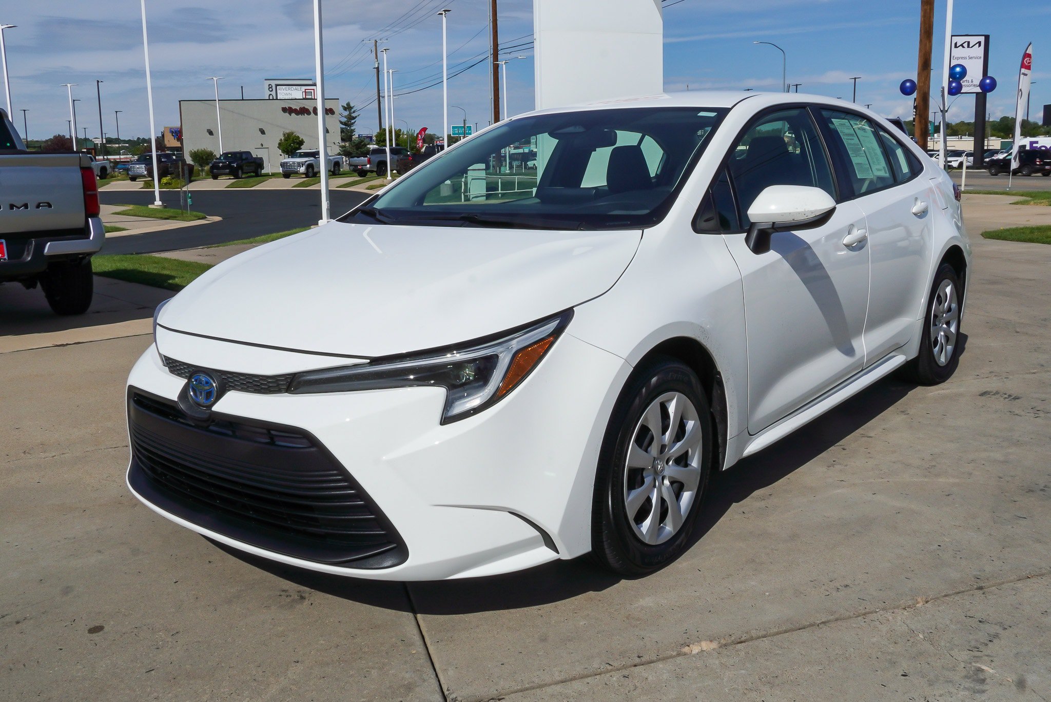 Certified 2024 Toyota Corolla LE FWD image 4