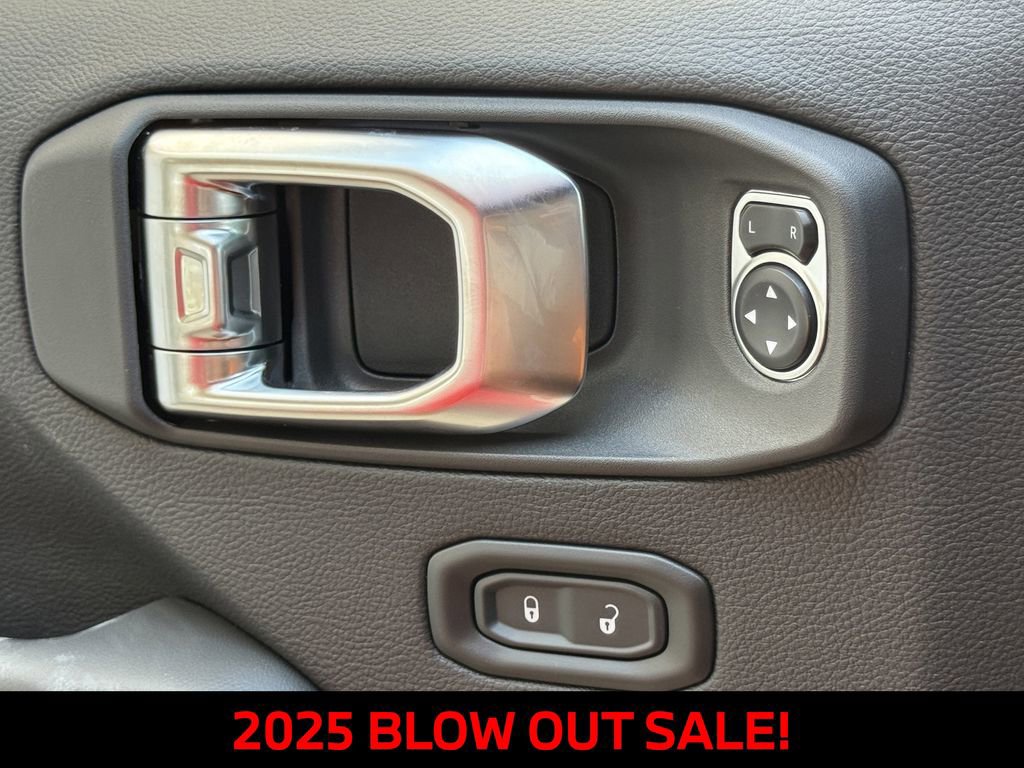 New 2025 Jeep Wrangler Sahara AWD/4WD image 21