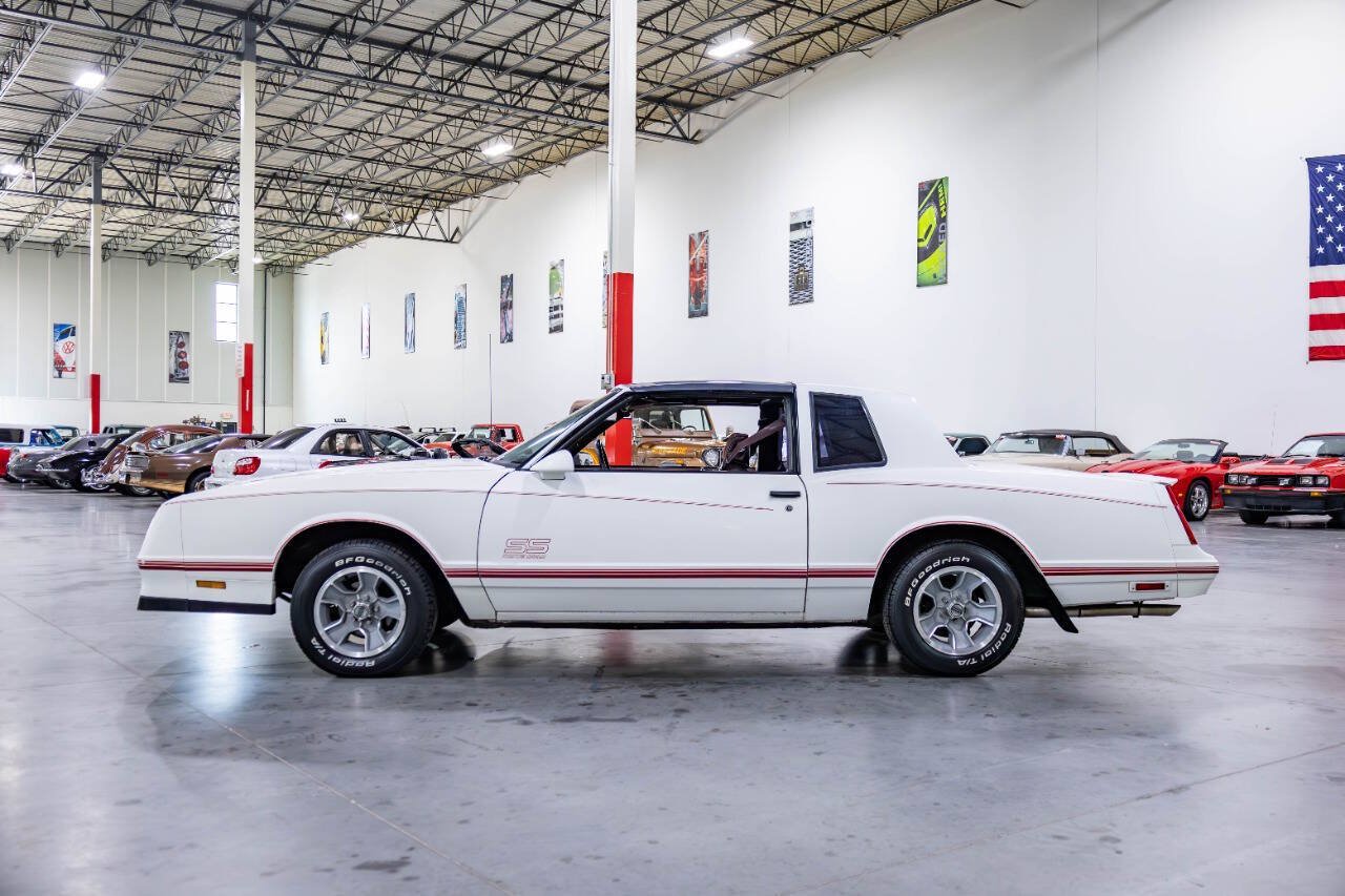 Used 1987 Chevrolet Monte Carlo SS RWD image 4