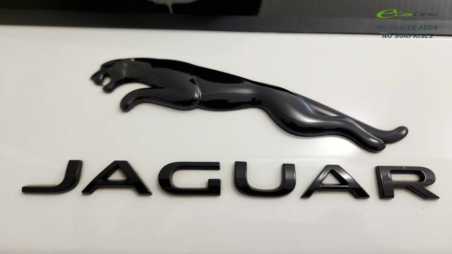 Used 2026 Jaguar F-PACE R-Dynamic S AWD/4WD image 33