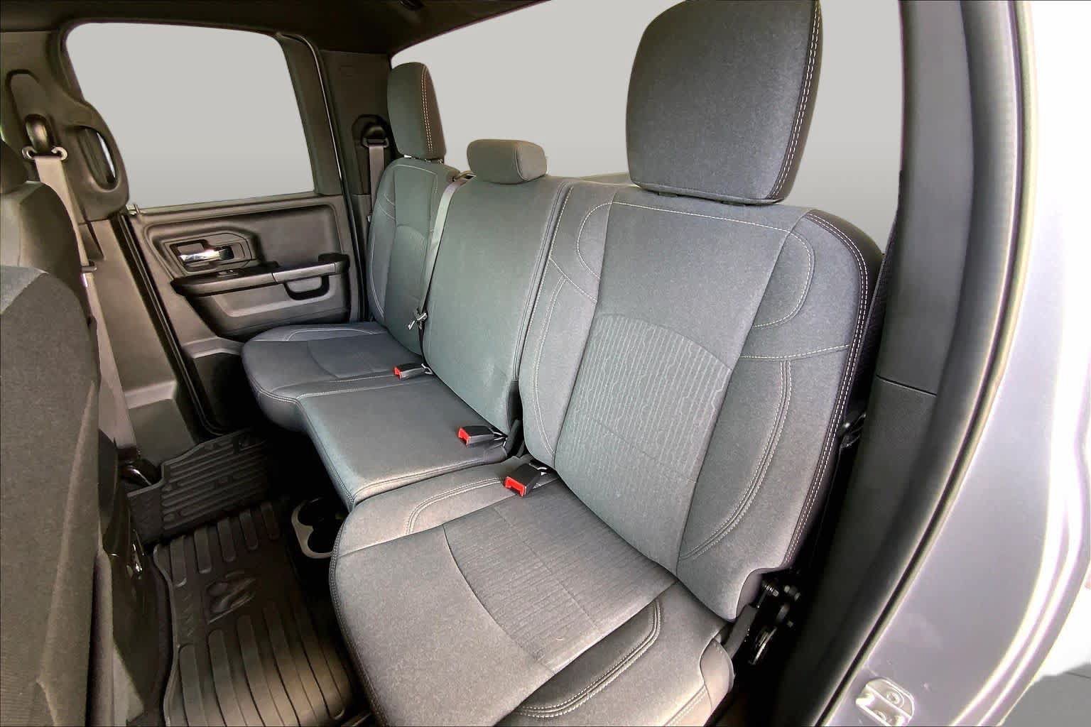 Used 2024 RAM 1500 Warlock w/ Trailer Tow Group AWD/4WD image 21