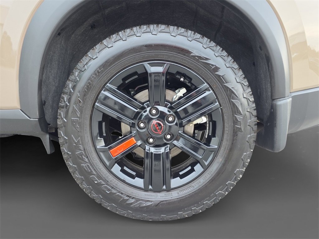 Used 2025 Nissan Rogue SV w/ Rock Creek Premium Package image 8