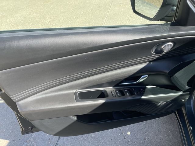 Used 2024 Hyundai Elantra Limited image 10