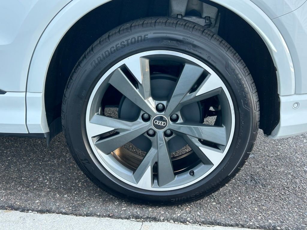 Used 2023 Audi Q4 e-tron Prestige w/ Black Optic Package image 65