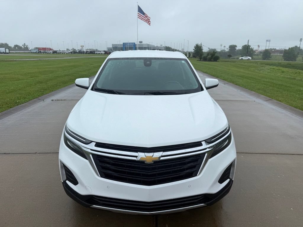 Used 2024 Chevrolet Equinox LT w/ LPO, Floor Liner Package FWD image 12