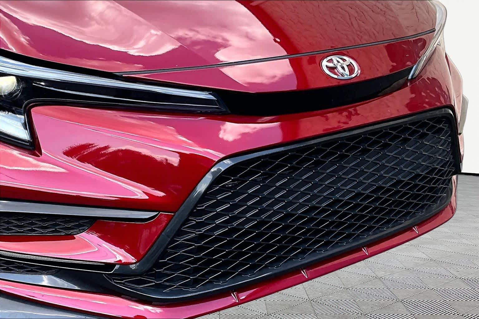 Used 2025 Toyota Corolla SE FWD image 30