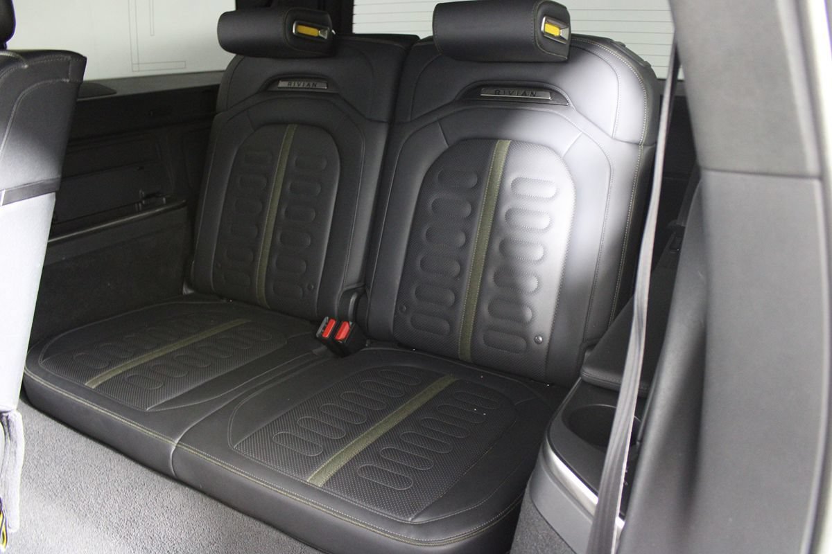 Used 2024 Rivian R1S Adventure Quad AWD/4WD image 32
