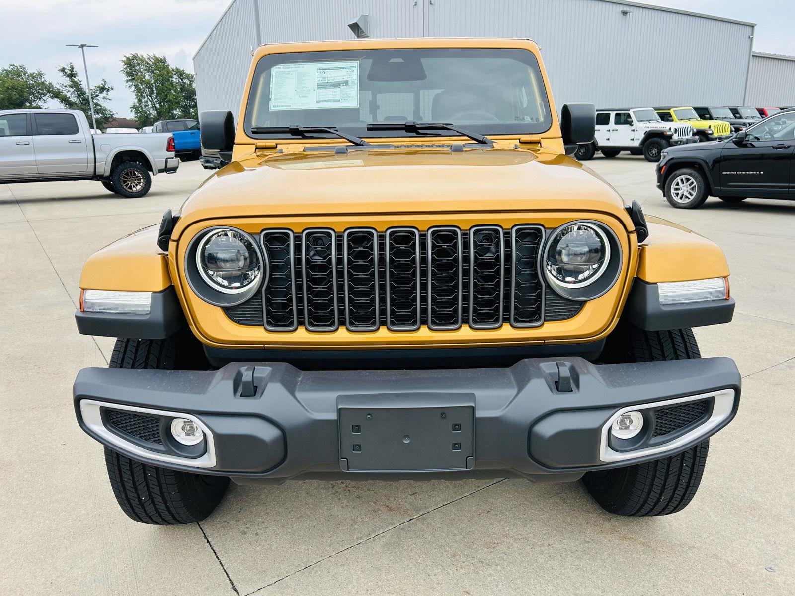 New 2026 Jeep Gladiator Sport AWD/4WD image 31