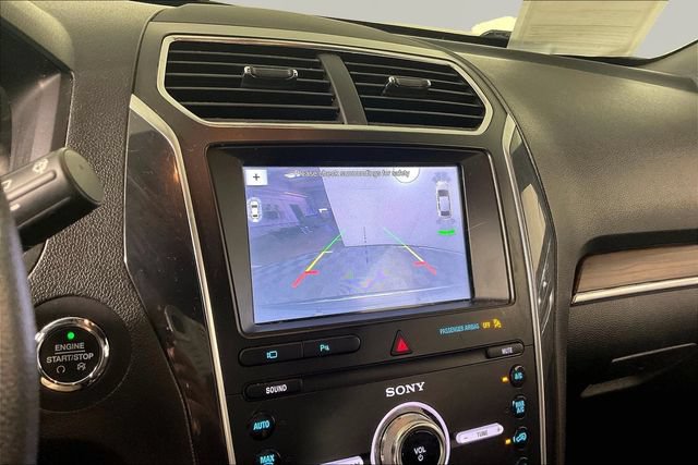 Used 2019 Ford Explorer Limited w/ Class III Trailer Tow Package AWD/4WD image 13