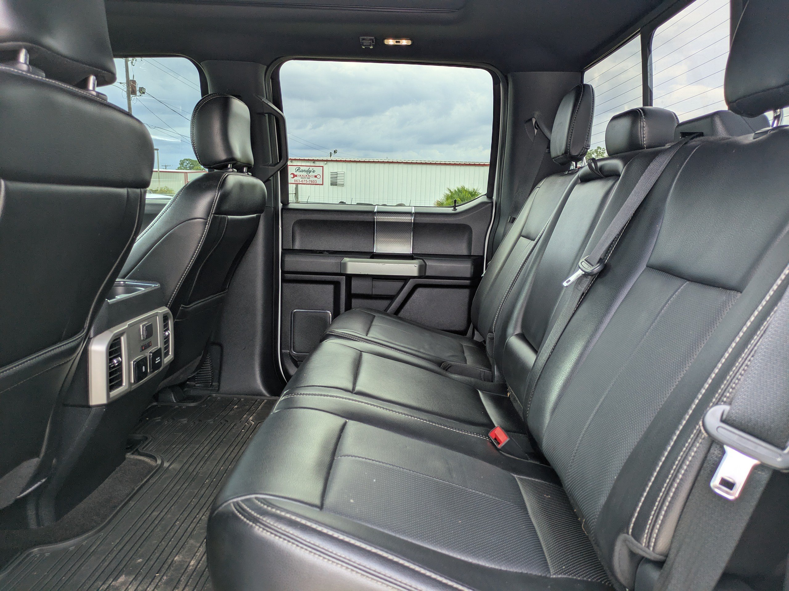 Used 2020 Ford F150 Lariat w/ Equipment Group 502A Luxury AWD/4WD image 12