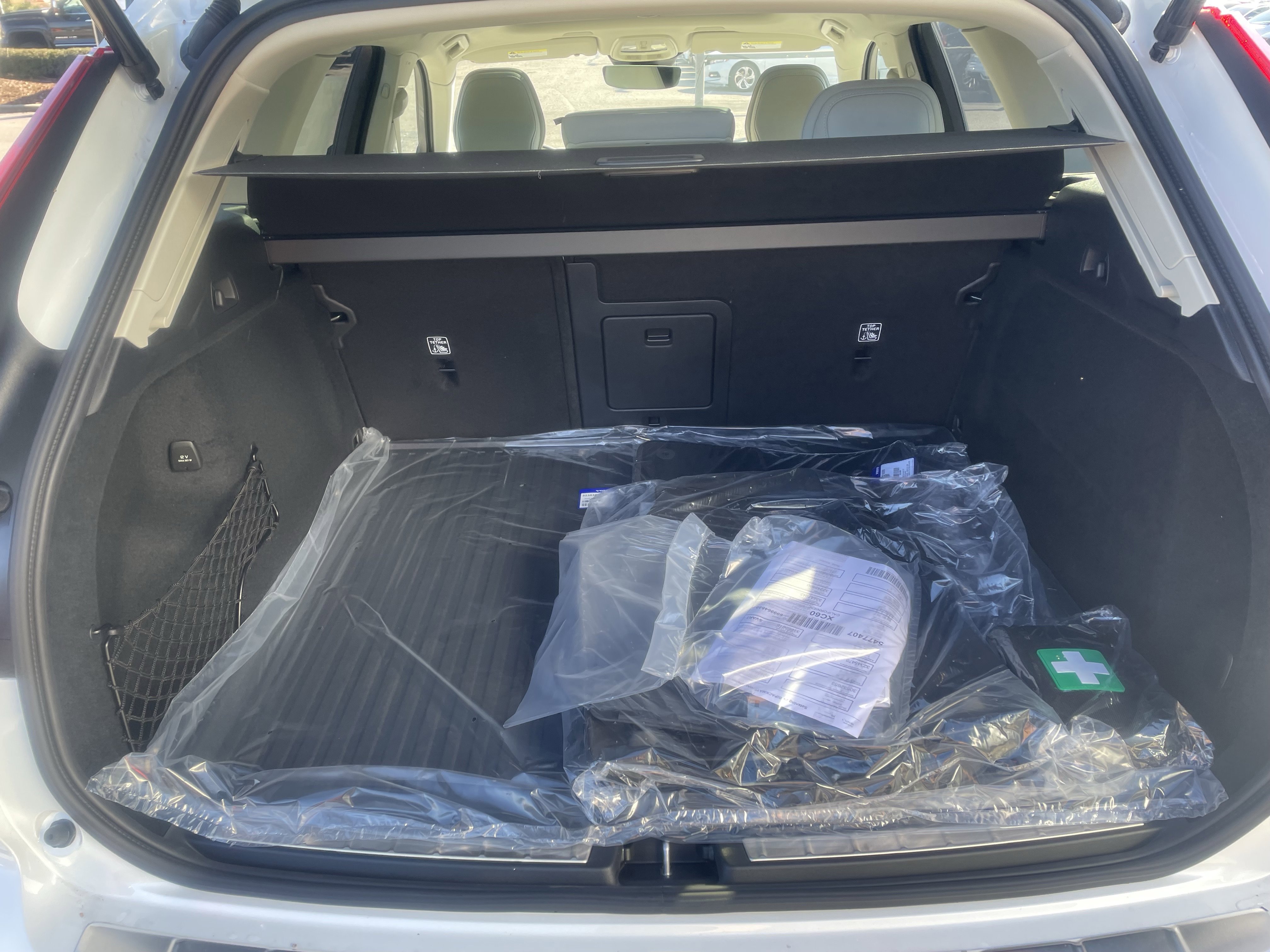 New 2026 Volvo XC60 B5 Ultra w/ Protection Package Premier image 9