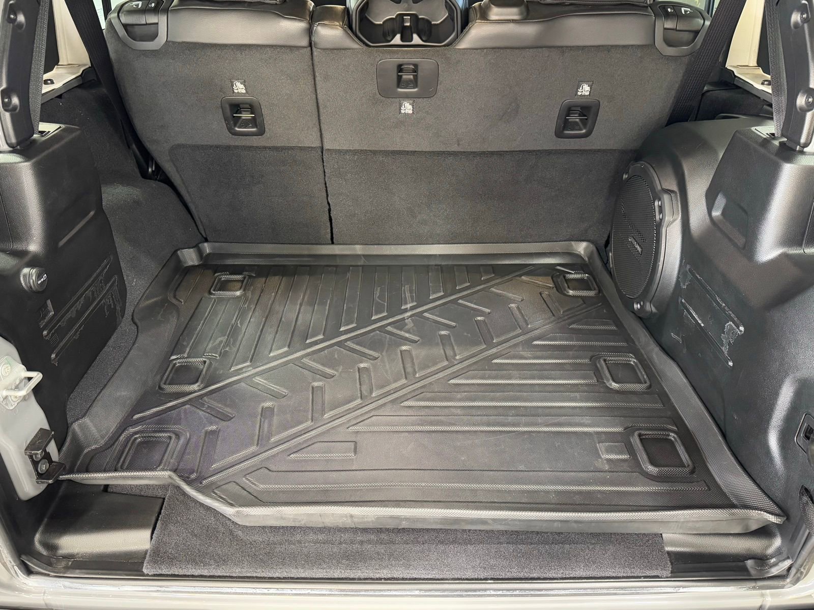 Certified 2023 Jeep Wrangler Unlimited Sahara image 48