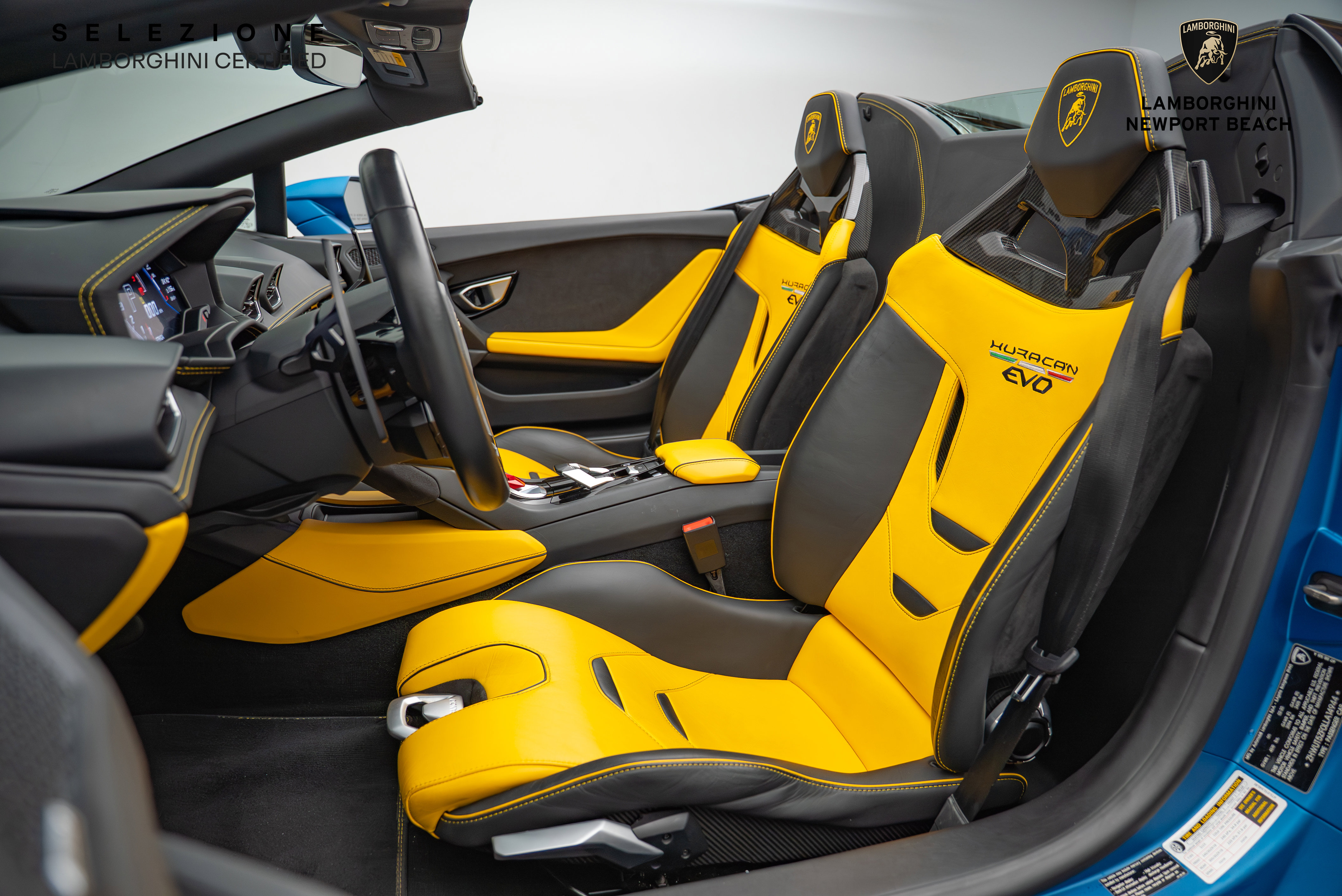 Used 2020 Lamborghini Huracan EVO image 22