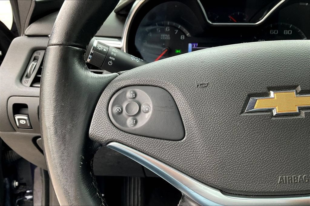 Used 2018 Chevrolet Impala LT FWD image 10