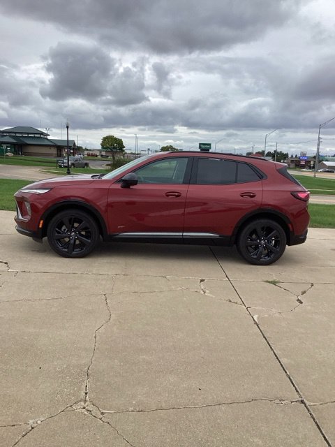 Used 2024 Buick Envision Sport Touring AWD/4WD image 2