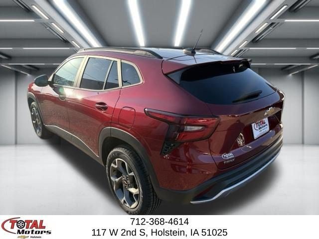 Used 2024 Chevrolet Trax LT FWD image 7