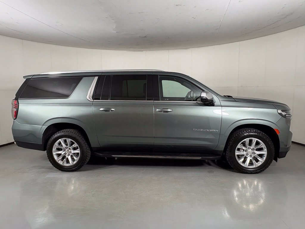 Used 2023 Chevrolet Suburban Premier AWD/4WD image 9