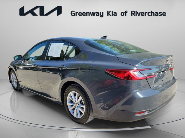 Used 2025 Toyota Camry LE FWD image 4