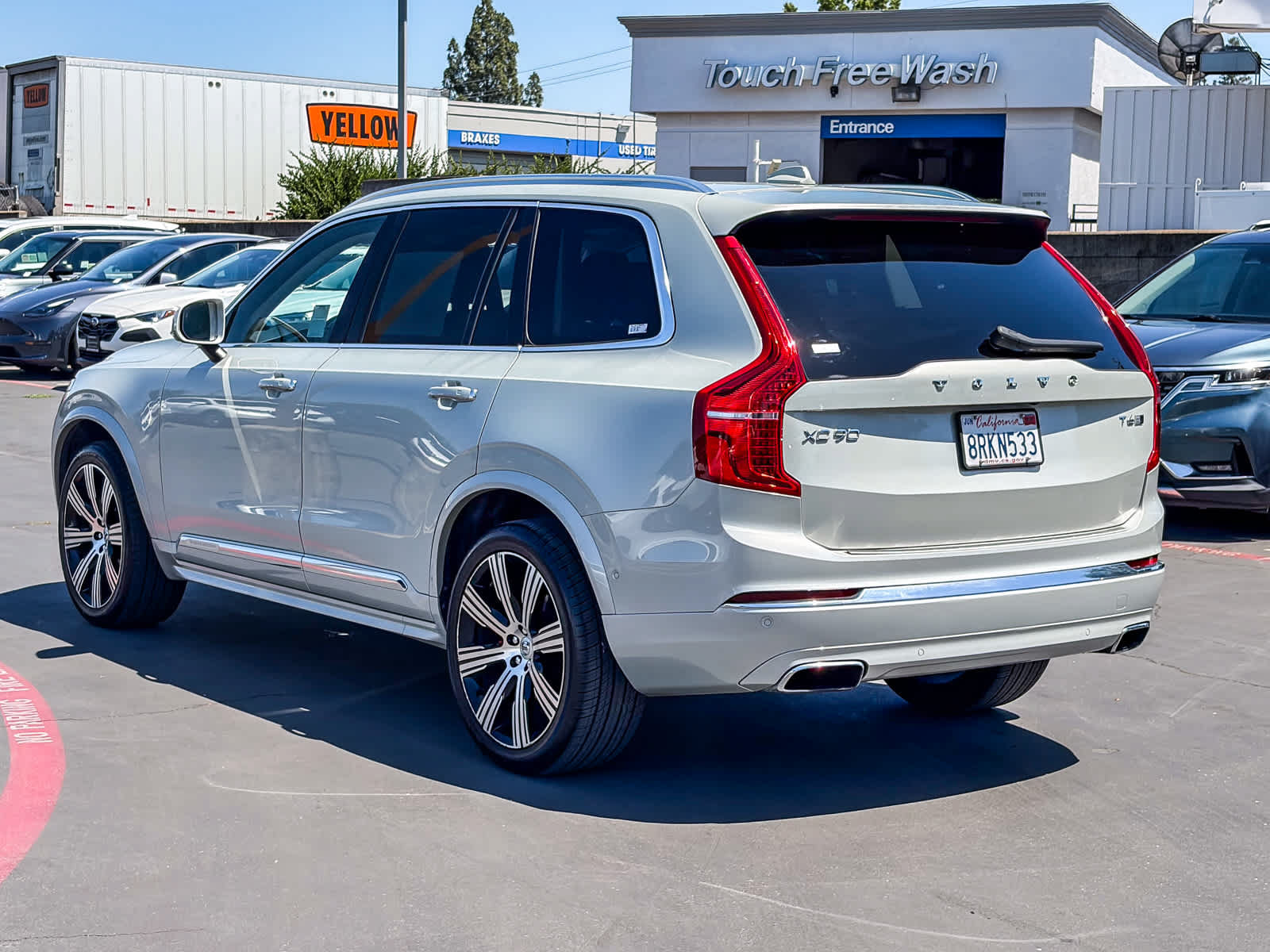 Used 2020 Volvo XC90 T6 Inscription w/ Protection Package Premier AWD/4WD image 2