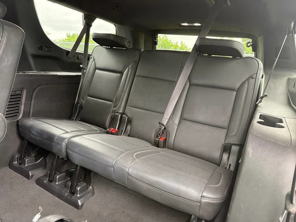Used 2024 GMC Yukon XL Denali AWD/4WD image 29