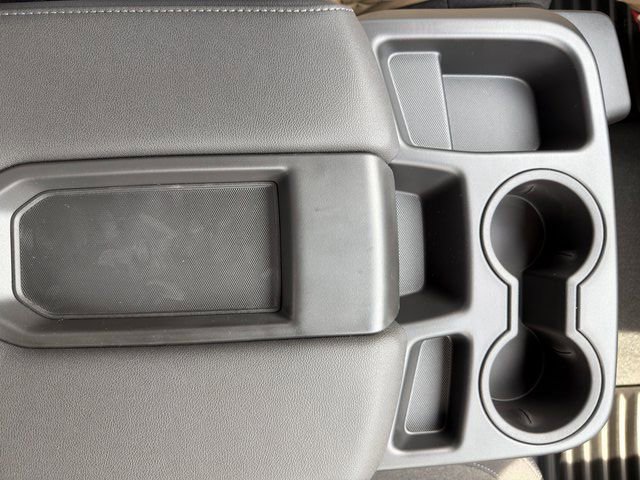 New 2026 GMC Sierra 1500 SLE w/ Preferred Package image 32